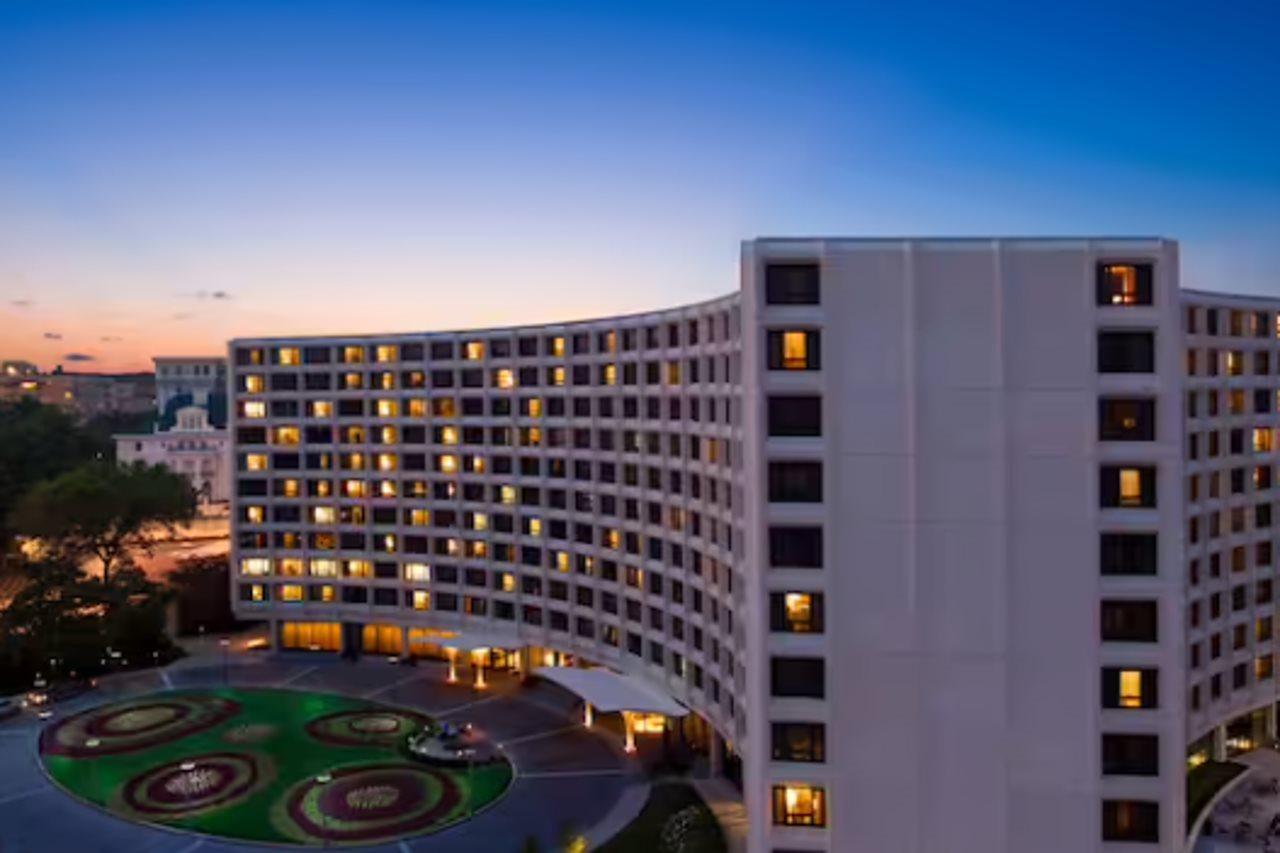 Hilton Hotel 3*